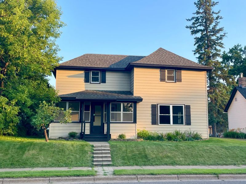 415 2nd St NW, Aitkin, MN 56431