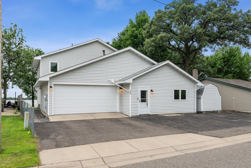 255 Crescent St, Big Lake, MN 55309