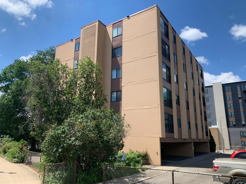 728 1st Ave SW #401, Rochester, MN 55902