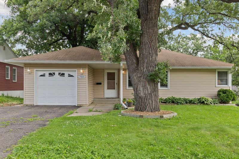 7005 Cedar Lake Rd S, Saint Louis Park, MN 55426