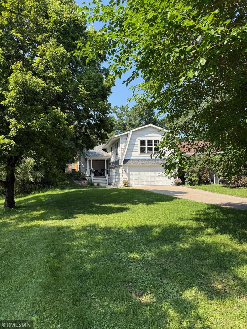 16610 Cottage Grove Ave, Minnetonka, MN 55391