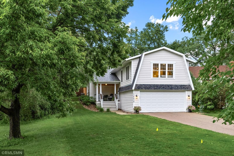 16610 Cottage Grove Ave, Minnetonka, MN 55391
