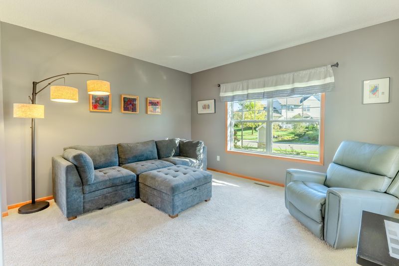 1227 Atwood Ln, Stillwater, MN 55082