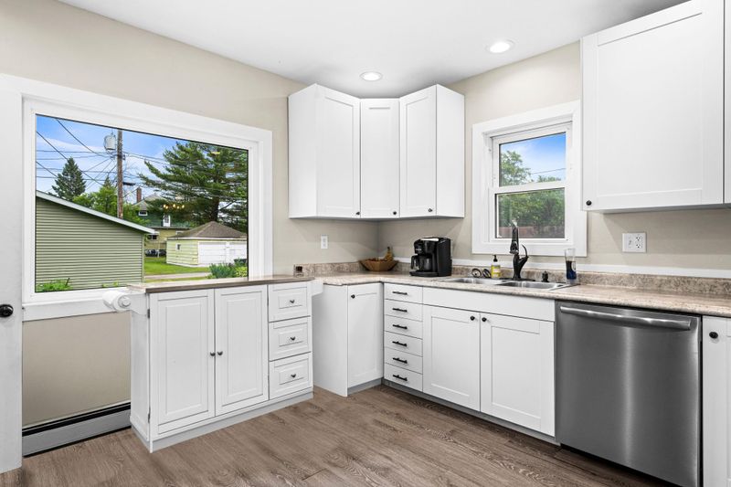 2418 Ogden Ave, Superior, WI 54880