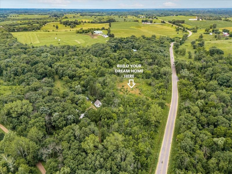 N7372 County Road O, River Falls, WI 54022