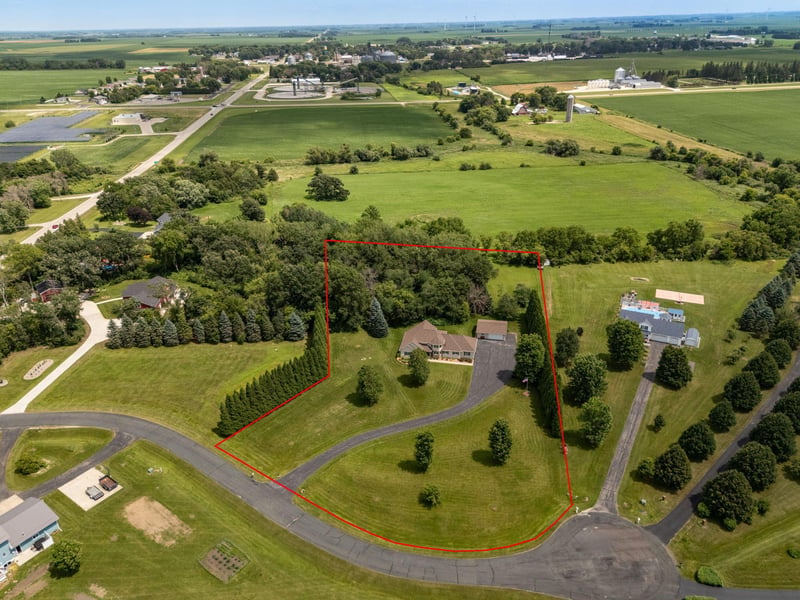 73134 185th Ave, Hayfield, MN 55940