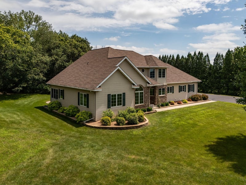 73134 185th Ave, Hayfield, MN 55940