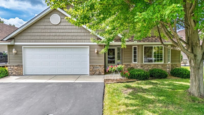 1404 3rd St SE, New Prague, MN 56071