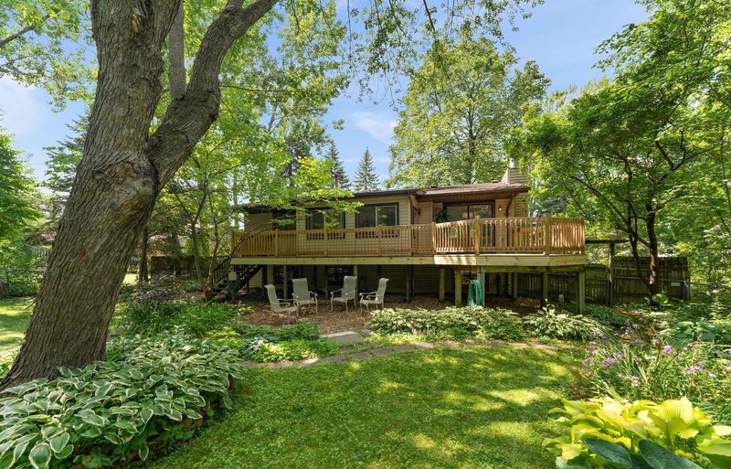 868 Westview Dr, Shoreview, MN 55126