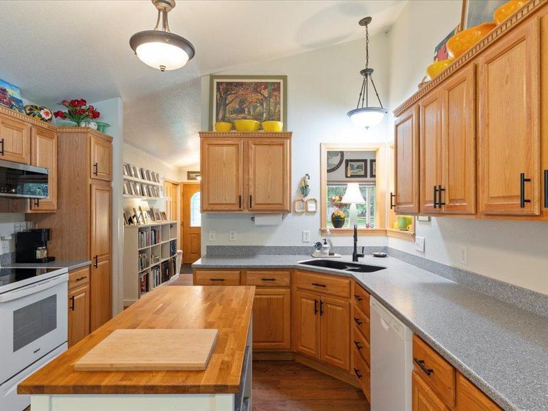 14451 Cottage Grove Dr, Baxter, MN 56425
