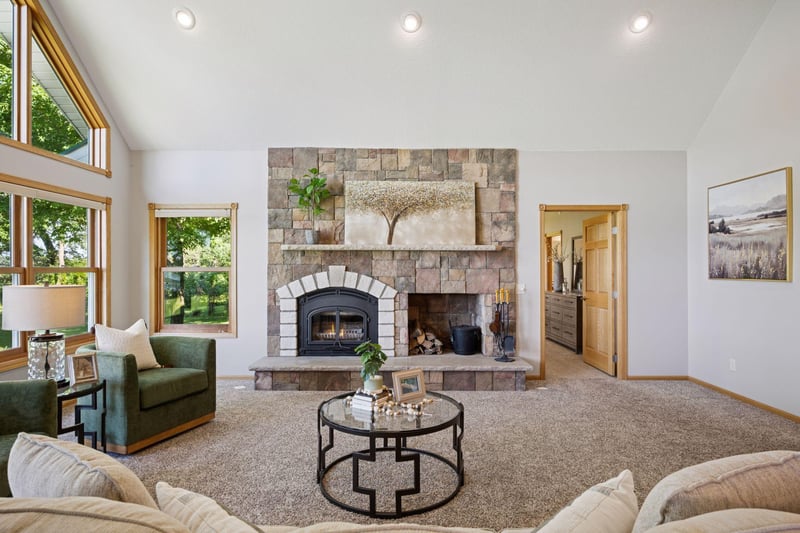 11599 Kramer Ave NW, Annandale, MN 55302