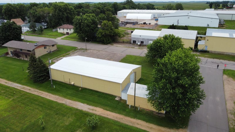 139 2nd Ave, Round Lake, MN 56167