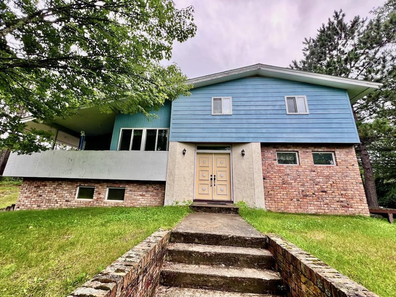 6647 Shady Pines Dr, Virginia, MN 55792