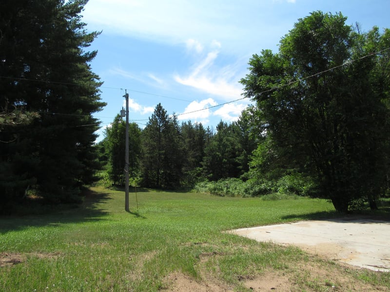 3911 Division St W, Backus, MN 56435