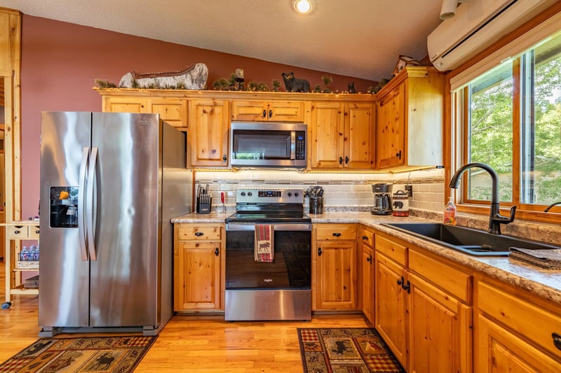 22402 S Shore Dr, Emily, MN 56447