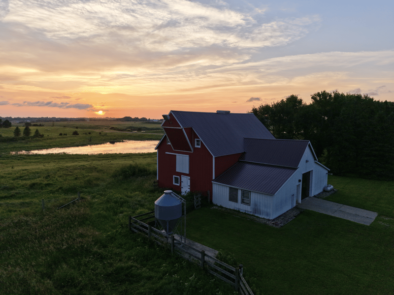 49547 440th St, Windom, MN 56101