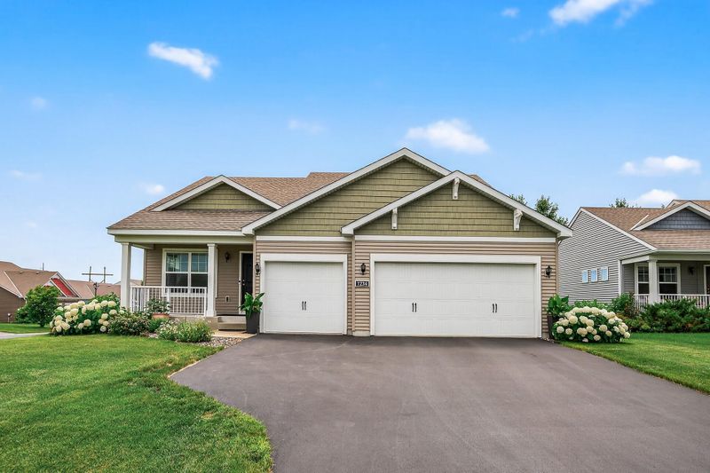 1234 139th St E, Rosemount, MN 55068
