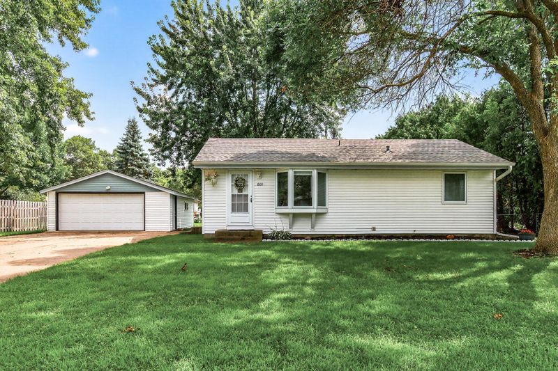 660 110th Ave NE, Blaine, MN 55434