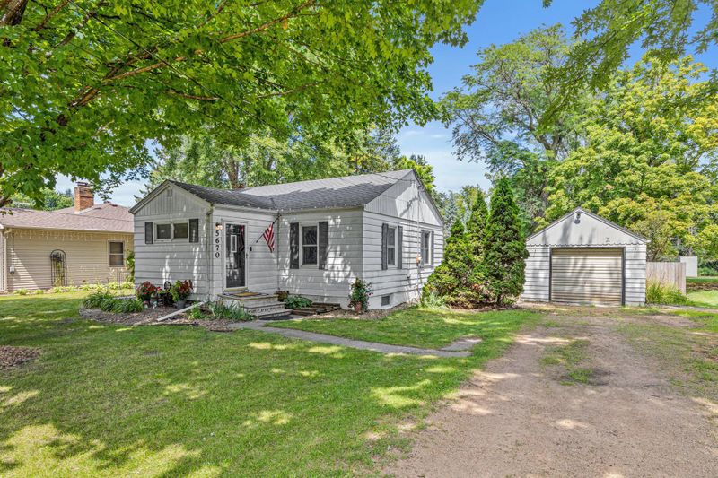 5670 Main St W, Maple Plain, MN 55359