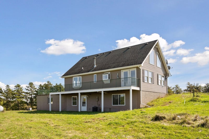 3591 Douglas Ave SW, Waverly, MN 55390