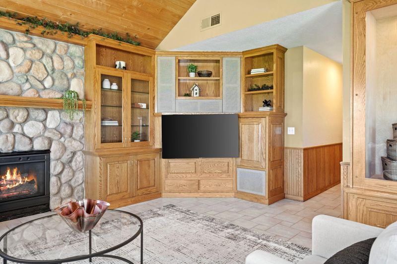 22510 Territorial Rd, Rogers, MN 55374