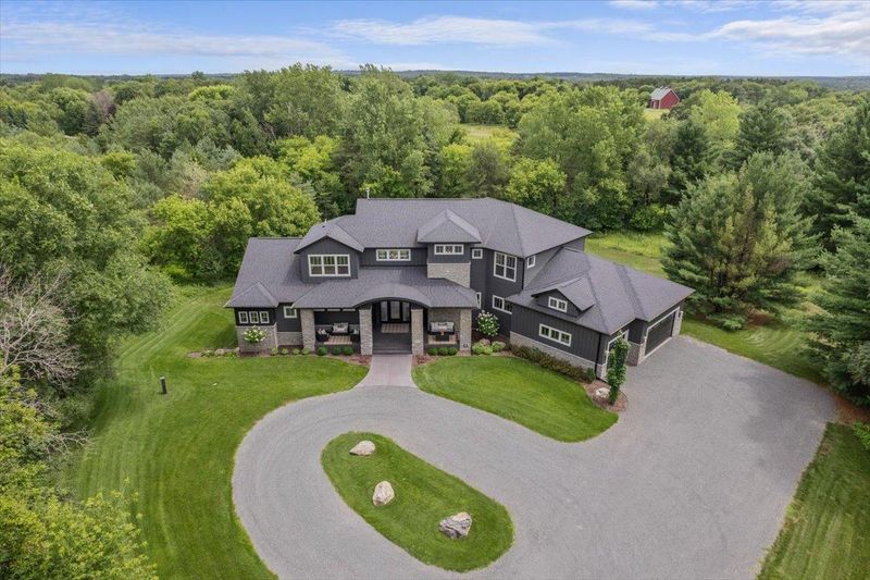 9533 Otchipwe Ave N, Stillwater, MN 55082