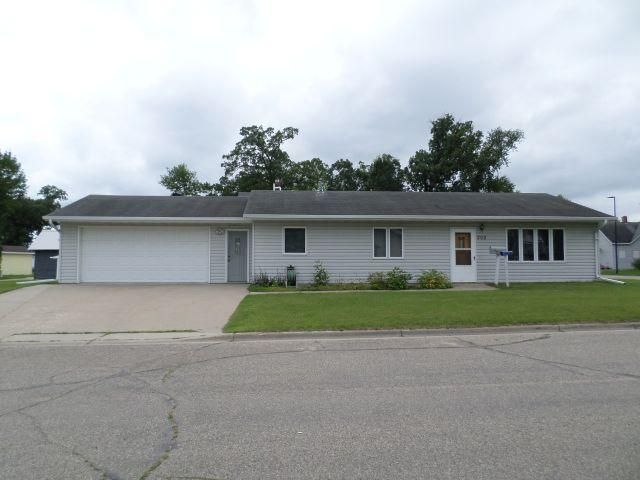 202 Kendall Ave S, Thief River Falls, MN 56701