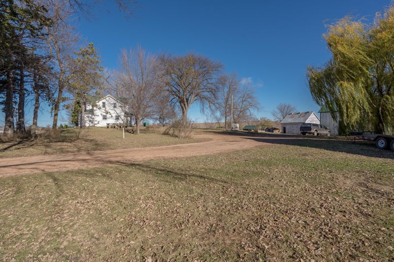 24815 Delmar Ave, New Prague, MN 56071