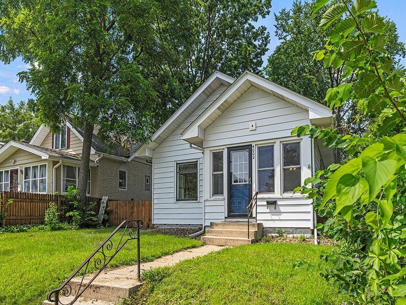 4002 26th Ave S, Minneapolis, MN 55406