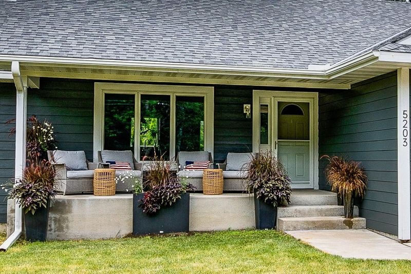 5203 Latta St, White Bear Lake, MN 55110