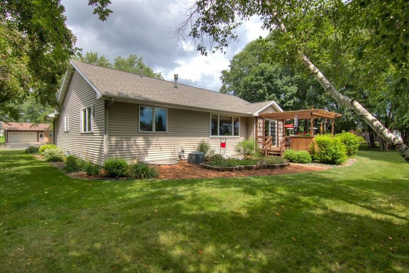 530 12th St E, Wabasha, MN 55981