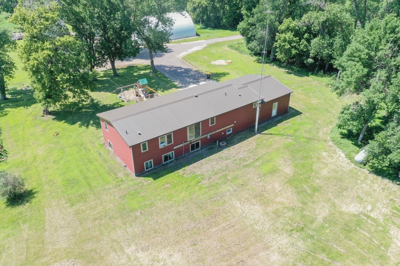 8387 75th Ave SW, Raymond, MN 56282