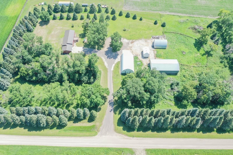 8387 75th Ave SW, Raymond, MN 56282
