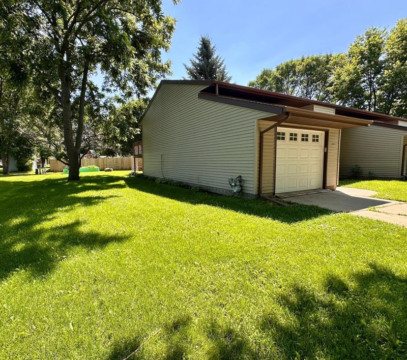 2605 8th St SW, Willmar, MN 56201