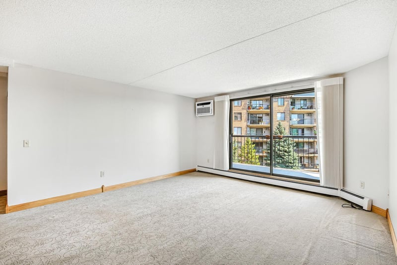 2601 Kenzie Ter #329, Saint Anthony, MN 55418