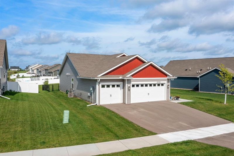 20733 Glade Ave, Lakeville, MN 55044