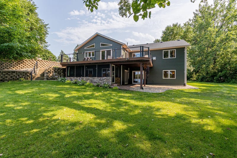 6834 Country Ln SW, Farwell, MN 56327