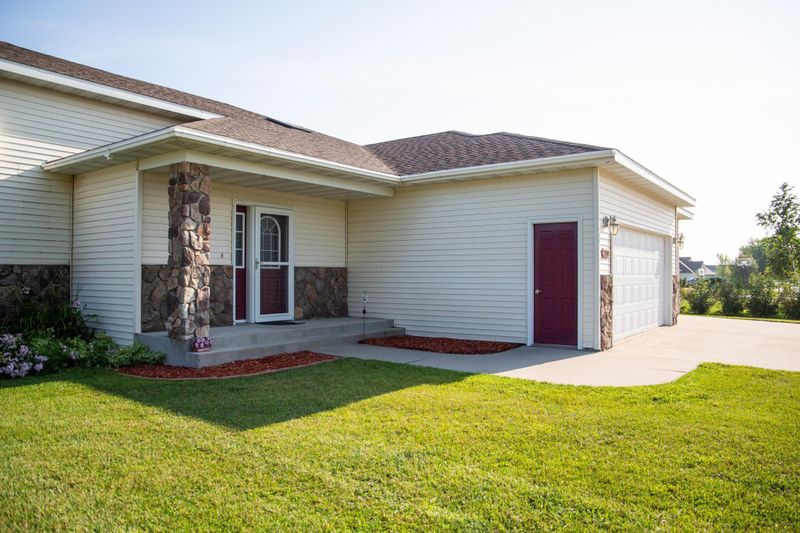 2338 Meadow Ln, Hawley, MN 56549