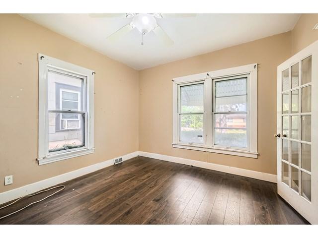 1615 Payne Ave, Saint Paul, MN 55130