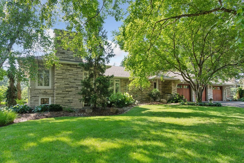 5517 Knoll Dr, Edina, MN 55436