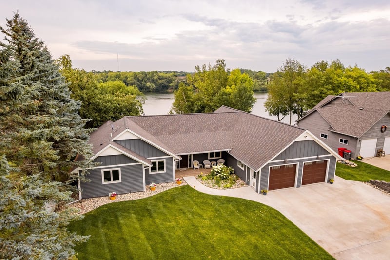 3901 Queens Rd SE, Alexandria, MN 56308