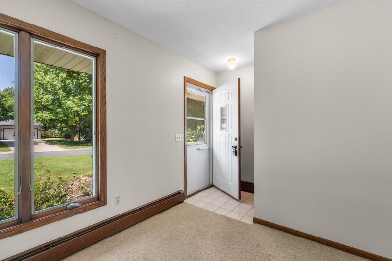 8051 Petunia, Victoria, MN 55386