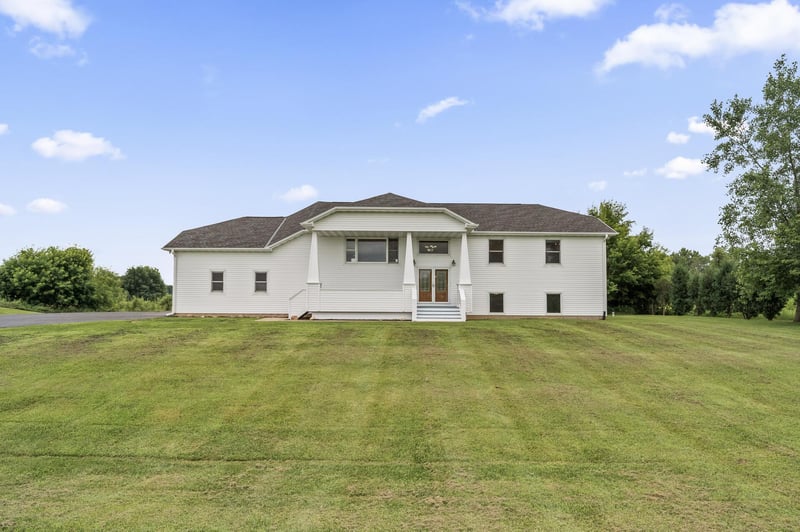 37125 Stanchfield Lake Rd NW, Dalbo, MN 55017