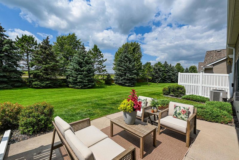 9857 Alvarado Ln N #4102, Maple Grove, MN 55311