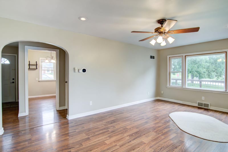 125 W Water St, Mondovi, WI 54755