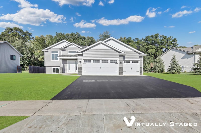 1016 4th Ave SE, Freeport, MN 56331