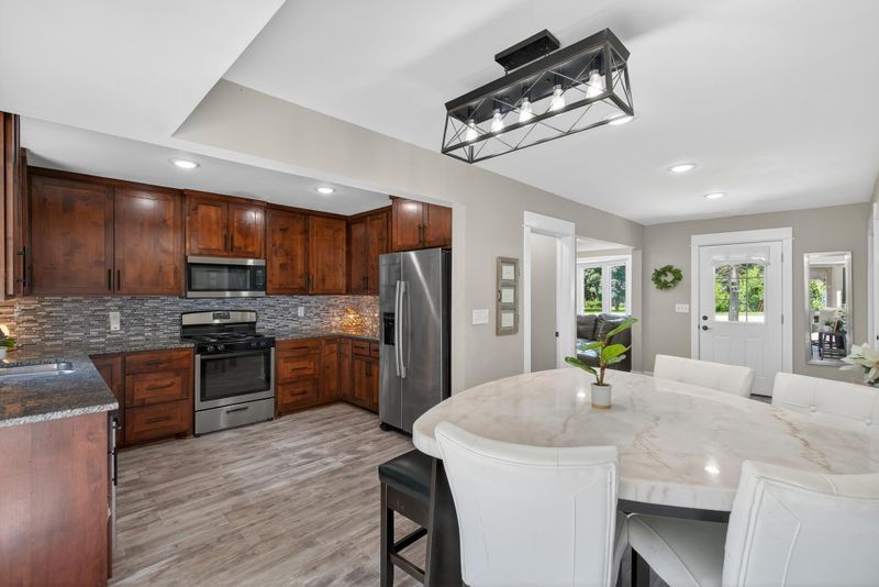14007 Excelsior Blvd, Minnetonka, MN 55345