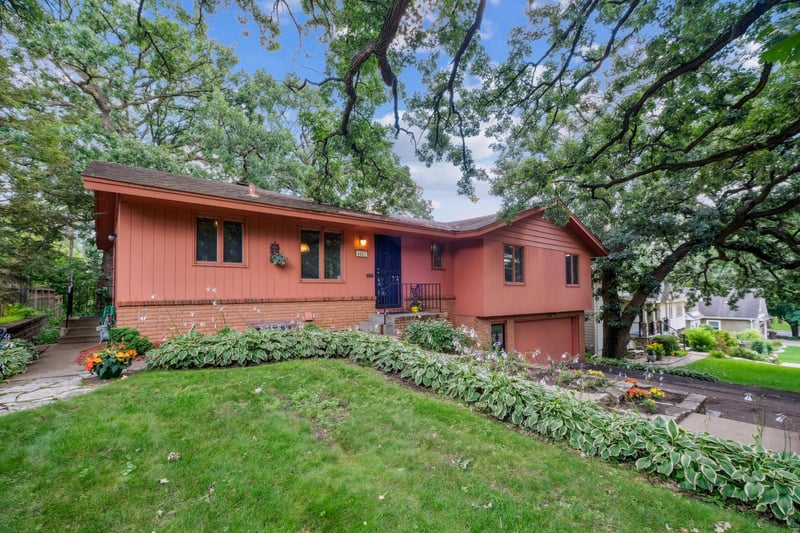 4007 Grimes Ave S, Edina, MN 55416