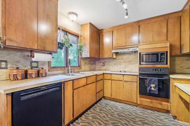 4007 Grimes Ave S, Edina, MN 55416