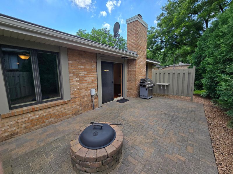 14845 18th Ave N, Plymouth, MN 55447